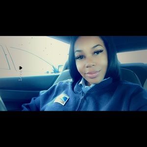 Meet your Posher, Lex